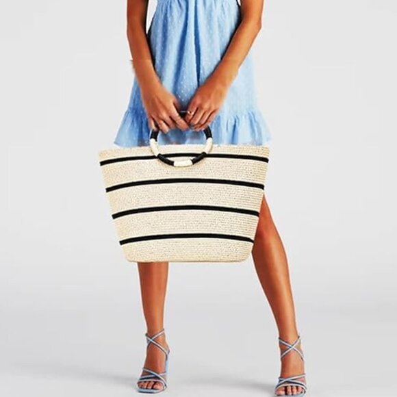 NEIMAN MARCUS Elegant White Beach Straw Tote Bag - Picture 1 of 7